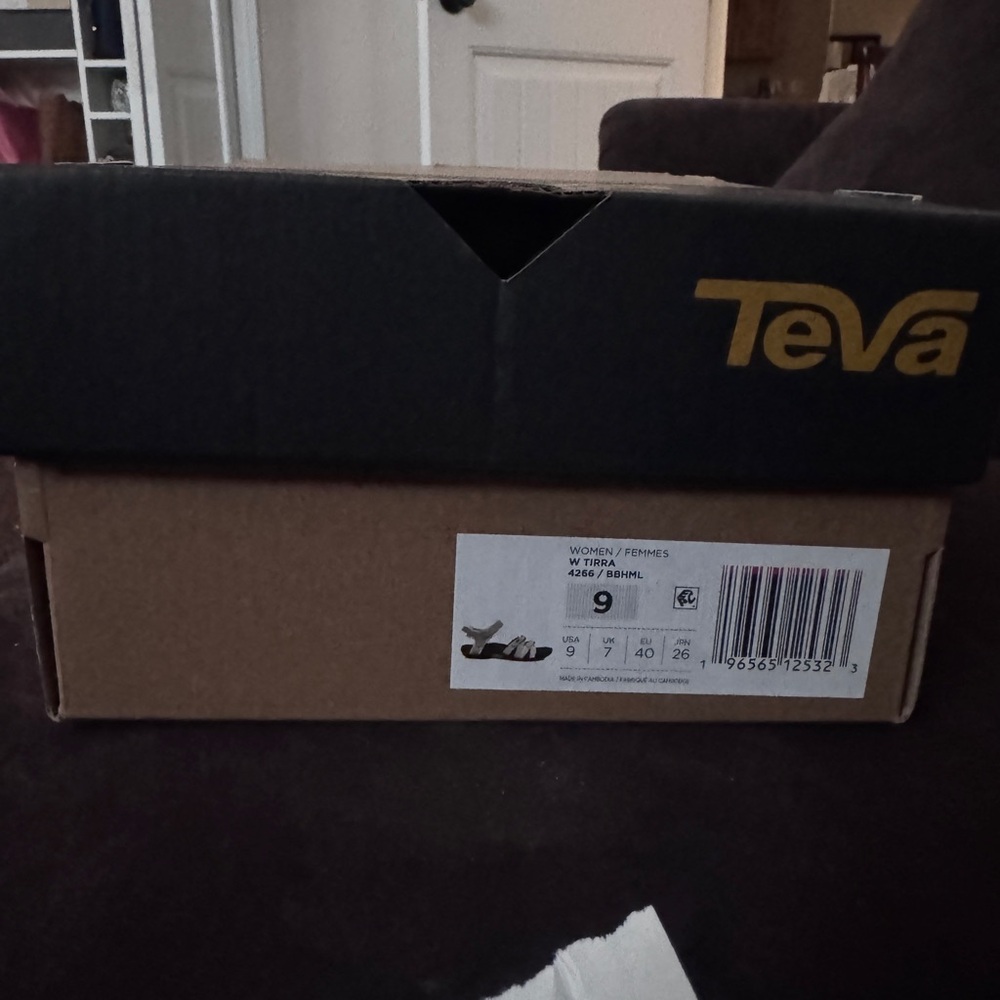 Tirra Teva Women's White and Gray Strappy Sandals - Picture 8 of 8